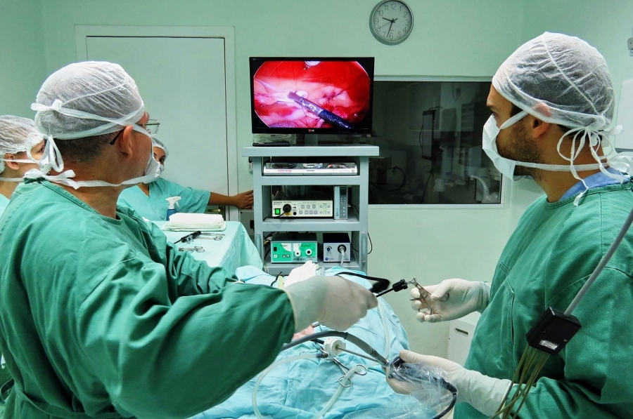 VOCÊ CONHECE OS BENEFÍCIOS DA VÍDEO CIRURGIA?