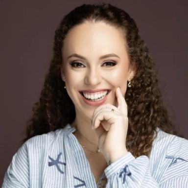 Foto de Dra. Rafaela Clemes