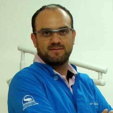 Foto de Dr. Rafael Zan